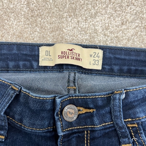 HOLLISTER SUPER SKINNY DARK WASH DISTRESSED JEANS SIZE 24L - Picture 3 of 12